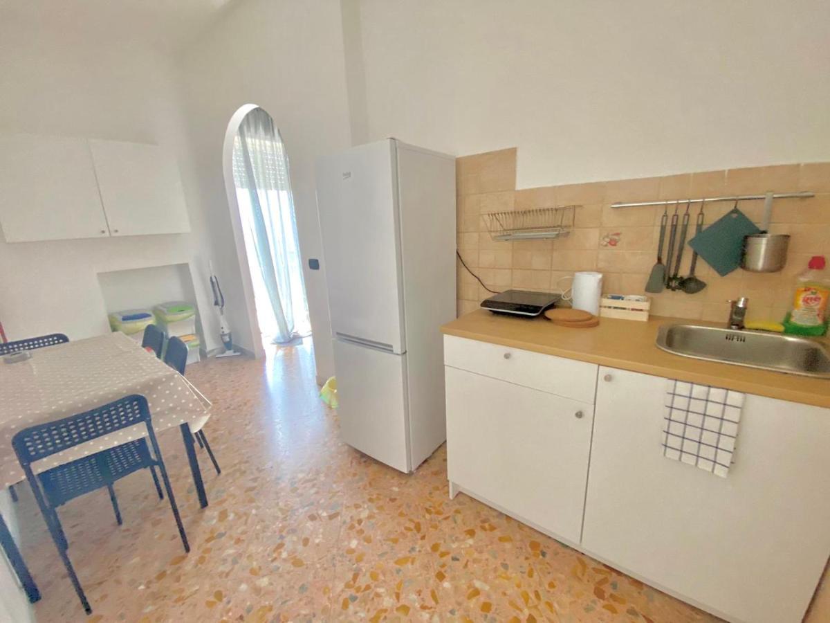 Guest House Service - Modugno Extérieur photo
