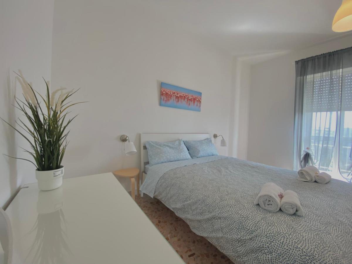 Guest House Service - Modugno Extérieur photo