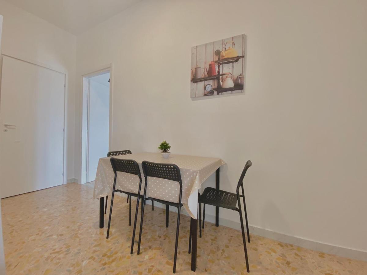 Guest House Service - Modugno Extérieur photo
