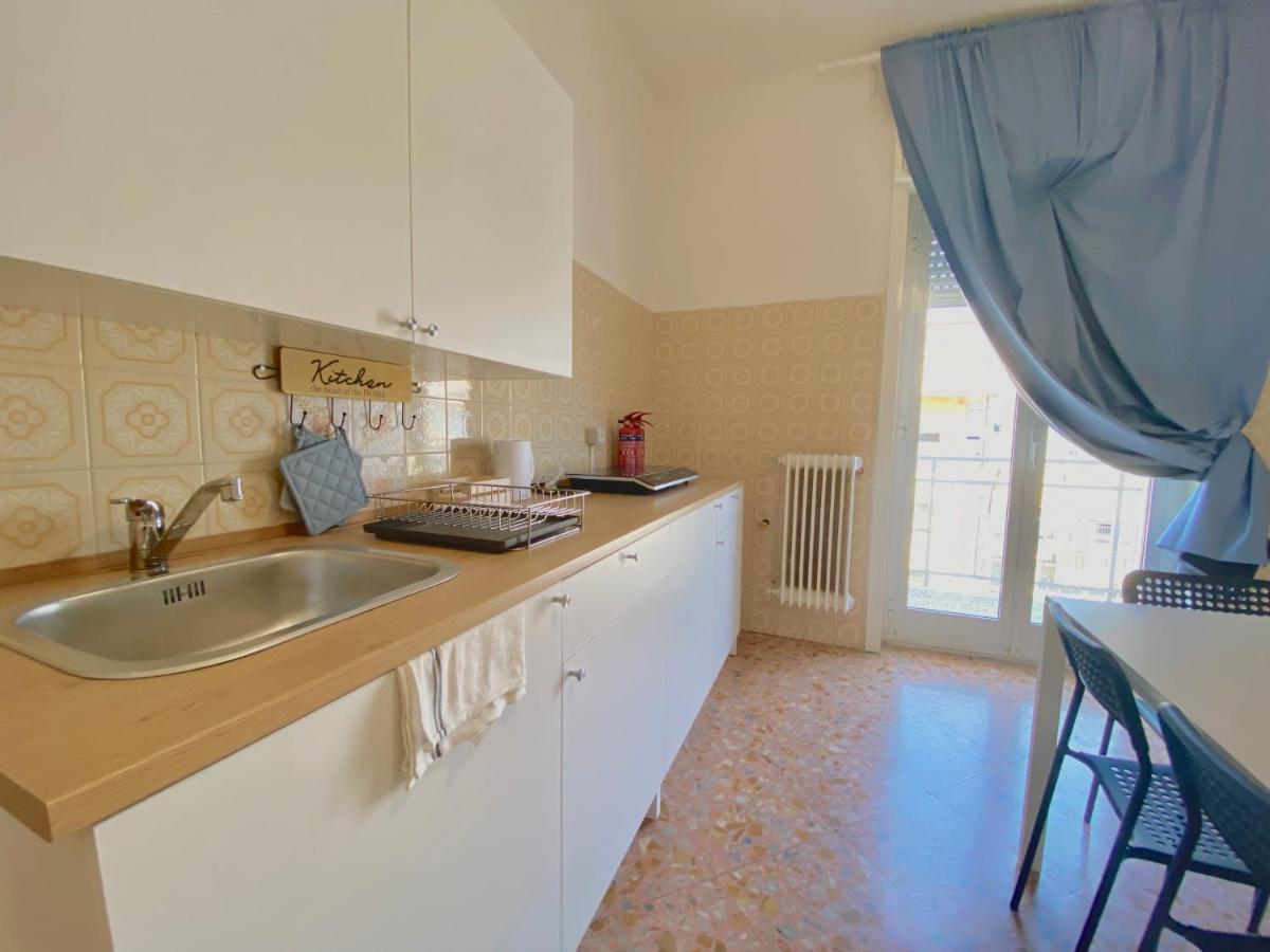 Guest House Service - Modugno Extérieur photo
