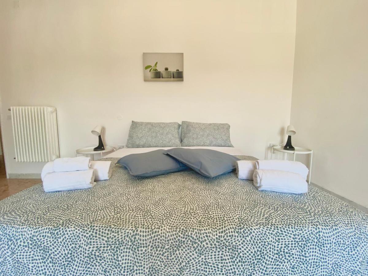 Guest House Service - Modugno Extérieur photo